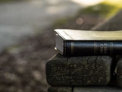 Christian apologetics in a secular society—addressing doubts, strengthening believers